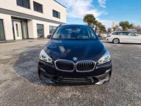 Gebraucht BMW 220 Advantage 178 PS (130 kW) 2022 Saphirschwarz metallic Van / Kleinbus