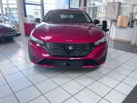 Gebraucht Peugeot 308 Allure 131 PS (96 kW) 2024 Elixir rot Kombi
