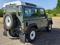 Gebraucht Land Rover Defender 122 PS (89 kW) 2011 Grün Kombi
