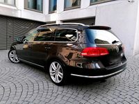 Gebraucht VW Passat Highline 160 PS (117 kW) 2012 Braun Kombi