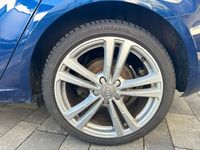 Gebraucht Audi A3 Ambiente 140 PS (102 kW) 2014 Blau Limousine