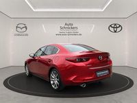 Używany Mazda 3 Selection 186 KM (136 kW) 2023 Czerwony Sedan/Limuzyna
