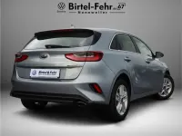 Używany Kia Ceed Vision 136 KM (100 kW) 2021 Srebrny Hatchback