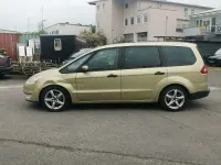 Używany Ford Galaxy 140 KM (102 kW) 2007 Złoty Minivan