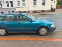 Gebraucht Volvo V40 122 PS (89 kW) 2001 Grün Kombi
