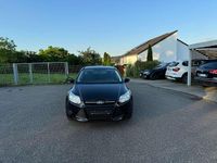 Gebraucht Ford Focus 105 PS (77 kW) 2011 Schwarz Limousine