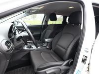 Gebraucht Hyundai i30 120 PS (88 kW) 2017 Polar white polar white Kombi