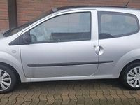 Gebraucht Renault Twingo 58 PS (42 kW) 2009 Silber Kleinwagen