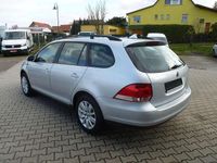 Gebraucht VW Golf V Trendline 105 PS (77 kW) 2009 Reflexsilber metallic Kombi