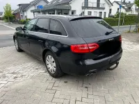 Gebraucht Audi A4 163 PS (119 kW) 2012 Schwarz Kombi