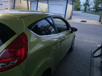 Gebraucht Ford Fiesta 97 PS (71 kW) 2010 Grün Limousine