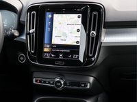 Gebraucht Volvo XC40 209 PS (153 kW) 2023 Weiß SUV