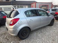Gebraucht Opel Corsa 87 PS (63 kW) 2011 Silber Kleinwagen
