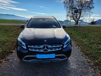Gebraucht Mercedes GLA220 177 PS (130 kW) 2018 Blau SUV