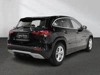 Gebraucht Mercedes GLA200 163 PS (119 kW) 2024 Unilack nachtschwarz SUV