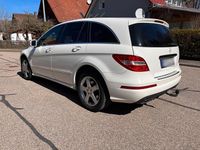 Gebraucht Mercedes R300 190 PS (139 kW) 2012 Weiß Van / Kleinbus