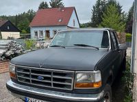 Używany Ford V8 XLT 180 KM (132 kW) 1993 Czarny SUV