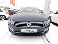 Gebraucht VW Passat Comfortline 120 PS (88 kW) 2016 Blau metallic Kombi