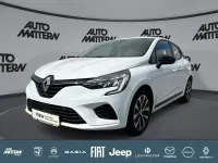 Gebraucht Renault Clio V Equilibre 67 PS (49 kW) 2023 Weiß Limousine