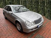 Gebraucht Mercedes E200 122 PS (89 kW) 2004 Silber Limousine