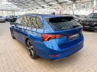 Gebraucht Skoda Octavia SportLine 190 PS (139 kW) 2023 Blau Kombi