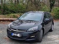 Gebraucht Opel Astra 101 PS (74 kW) 2015 Schwarz Kombi