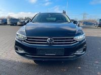 Gebraucht VW Passat 150 PS (110 kW) 2022 Schwarz Kombi