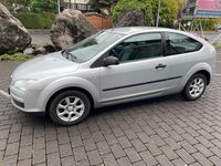 Gebraucht Ford Focus 101 PS (74 kW) 2005 Silber Kleinwagen