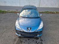 Gebraucht Peugeot 207 90 PS (66 kW) 2008 Blau Kleinwagen