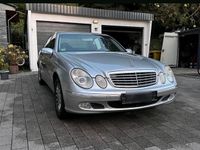 Gebraucht Mercedes E200 Elegance 163 PS (119 kW) 2002 Silber Limousine