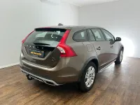 Gebraucht Volvo V60 CC 190 PS (139 kW) 2017 Braun Kombi