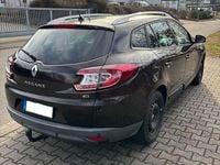 Gebraucht Renault Mégane III Bose Edition 131 PS (96 kW) 2014 Braun Limousine