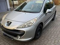 Gebraucht Peugeot 207 Urban Move 95 PS (69 kW) 2009 Grau Limousine