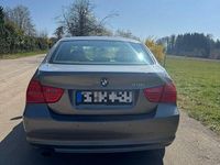 Second-hand BMW 318 Performance 143 CP (105 kW) 2011 Gri Berlinǎ