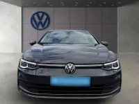 Gebraucht VW Golf VIII Style 150 PS (110 kW) 2024 Grau Limousine
