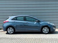 Gebraucht Hyundai i30 99 PS (72 kW) 2012 Blau Limousine