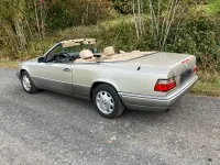Gebraucht Mercedes E320 220 PS (161 kW) 1995 Gold Cabrio