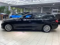 Gebraucht BMW 320 Sport Line 190 PS (139 kW) 2020 Schwarz Limousine