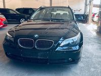 Gebraucht BMW 525 177 PS (130 kW) 2004 Schwarz Kombi