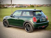 Usata Mini ONE 102 CV (75 kW) 2017 Verde Utilitaria