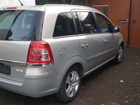 Gebraucht Opel Zafira Edition 140 PS (102 kW) 2010 Silber Van / Kleinbus