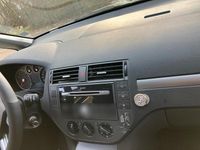 Gebraucht Ford Focus 116 PS (85 kW) 2003 Silber Kombi