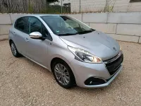 Gebraucht Peugeot 208 Style 82 PS (60 kW) 2016 Kleinwagen