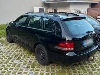 Gebraucht VW Golf VI 105 PS (77 kW) 2010 Schwarz Kleinwagen