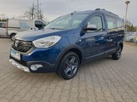 Gebraucht Dacia Dokker Celebration 116 PS (85 kW) 2017 Blau Van / Kleinbus