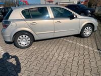 Gebraucht Opel Astra 100 PS (73 kW) 2007 Kleinwagen