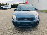 Gebraucht Ford Fusion 80 PS (58 kW) 2010 Grau Kleinwagen