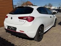Gebraucht Alfa Romeo Giulietta 170 PS (125 kW) 2016 Colore esterno (alfa weiss) Kleinwagen