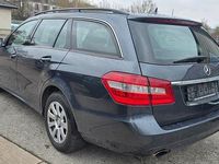 Gebraucht Mercedes E200 184 PS (135 kW) 2010 Grau Kombi