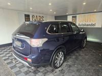 Gebraucht Mitsubishi Outlander Diamant Edition 150 PS (110 kW) 2015 Blau SUV